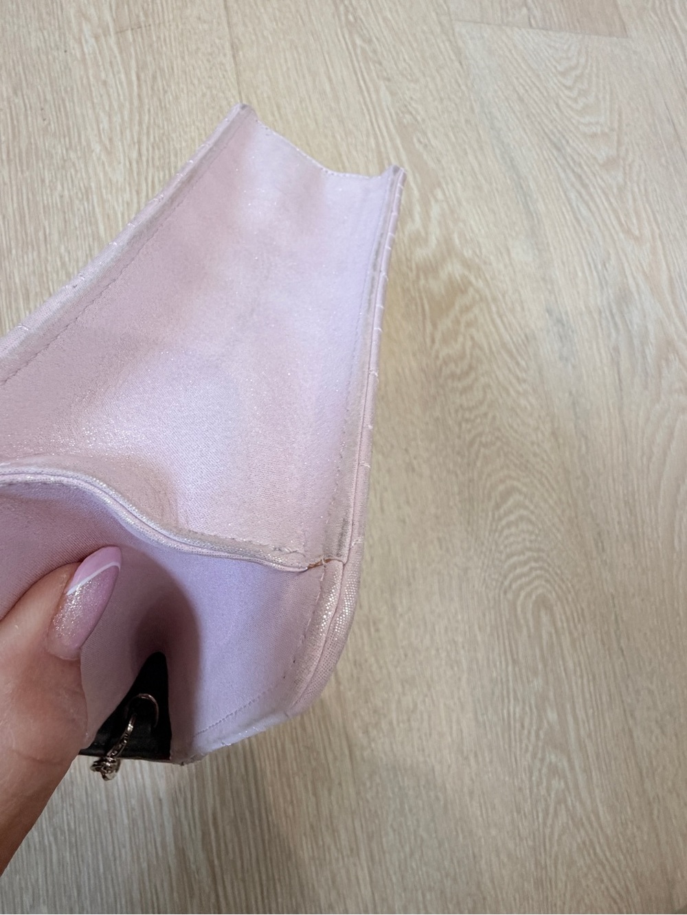 Christian Dior Miss Promenade WOC “Metallic Pink” - Picture 7 of 16